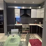 Sea View Apartment *